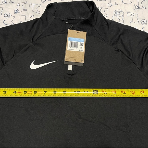Nike Black Long Sleeve Athletic Top - Picture 3 of 5